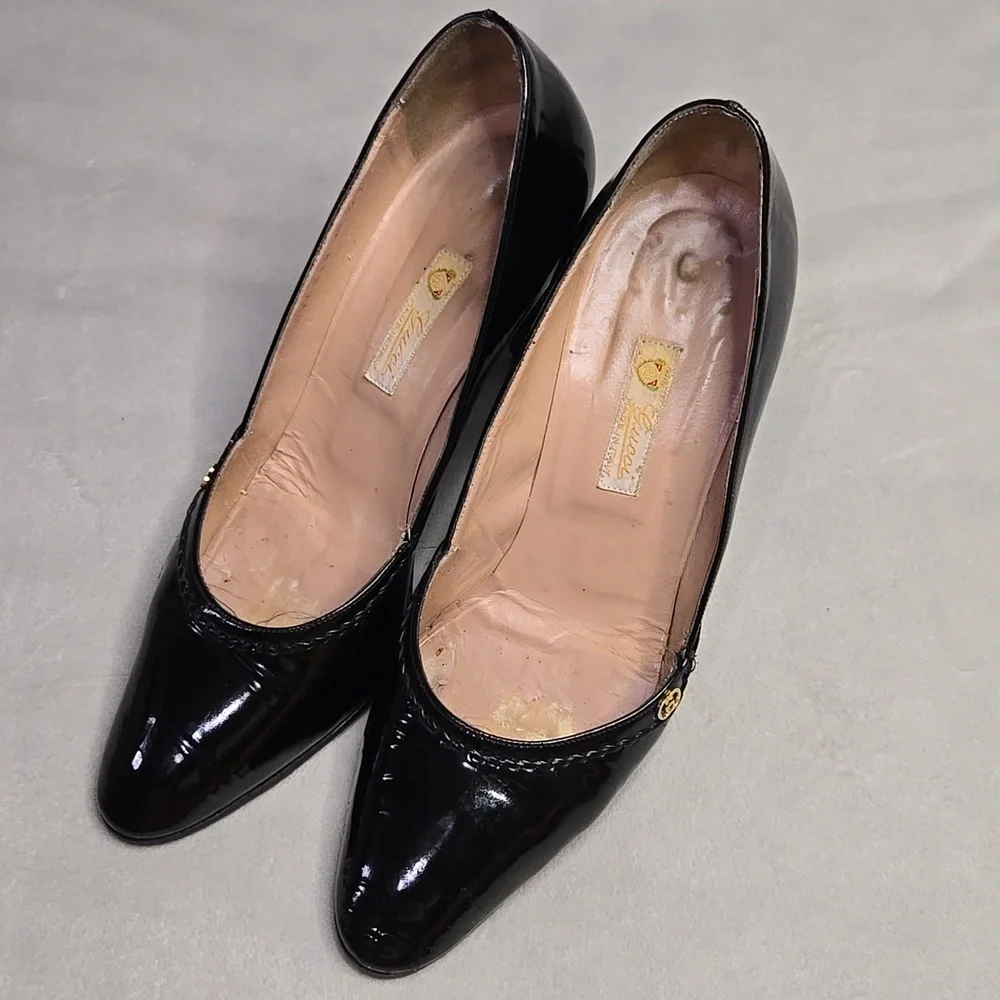 VINTAGE GUCCI Black Patent Leather Heels - Picture 6 of 17